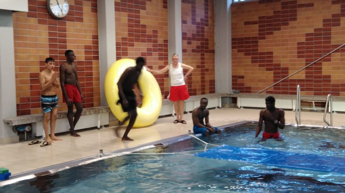 Schwimmkurs für Flüchtlinge